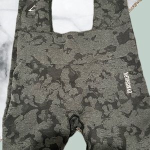 Gymshark Adapt Seamless Leggings - GREEN CAMO - Medium NWOT excellent condition